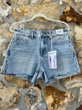 Witty fox Vintage Cut-Off Denim Shorts